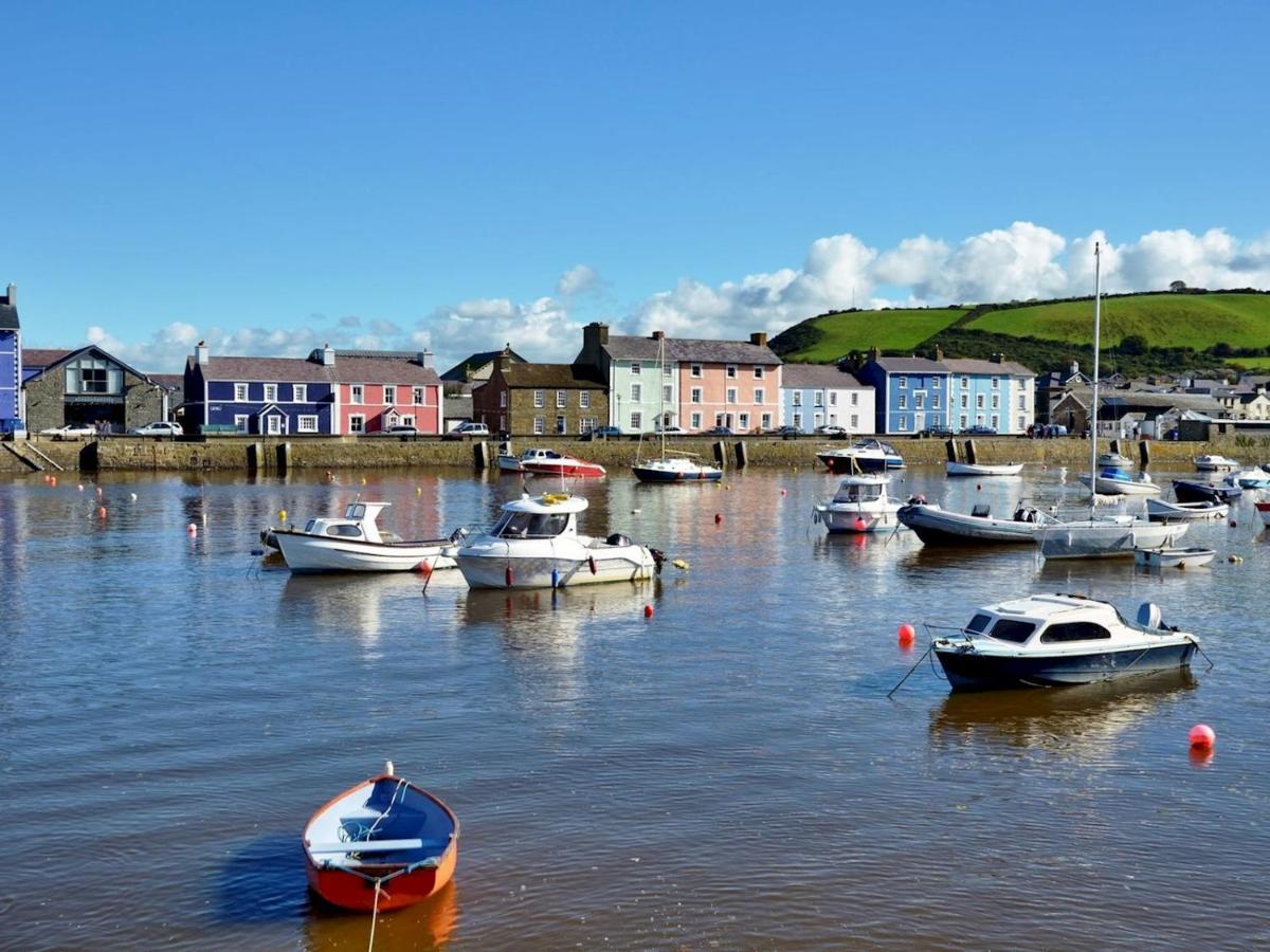 Pass The Keys Modern 2 Bed Flat Overlooking Aberaeron Harbour Luaran gambar